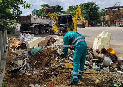 Operação de limpeza nos bairros - Guamá, Cremação e Terra-Firme 