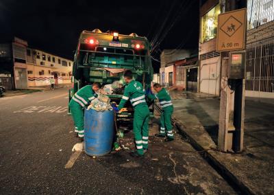 Operação de limpeza nos bairros - Jurunas 
