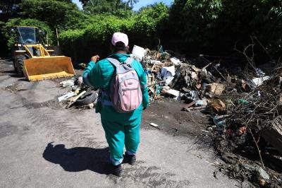 Mutirão de coleta de lixo - Domingo de limpeza nos bairros