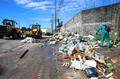 Mutirão de coleta de lixo - Domingo de limpeza nos bairros