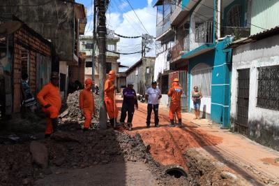 Obras em andamento - Rua Paes de Souza e Vila Eliana, no Guamá