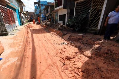 Obras em andamento - Rua Paes de Souza e Vila Eliana, no Guamá