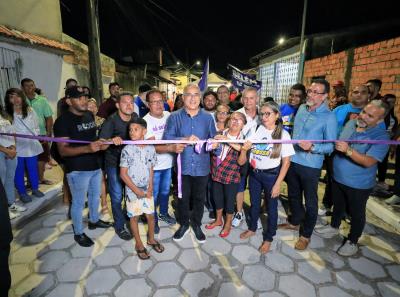 Obras concluídas - Drenagem e pavimentação de ruas no bairro Mangueirão