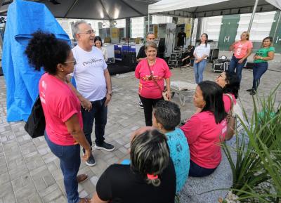 Permissionários do Mercado de São Brás recebem novos equipamentos