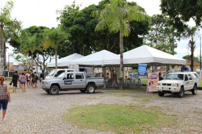 Feira de Adoção de Cães e Gatos atrai moradores do bairro da Marambaia