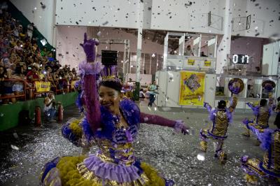 Onze grupos se apresentam no último dia do concurso de quadrilhas