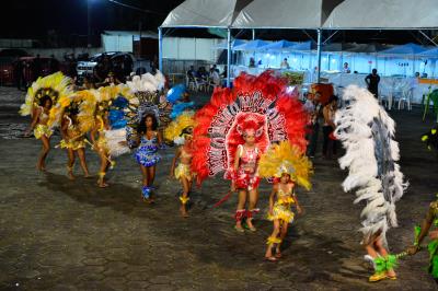 Escolha das campeãs encerra concurso de quadrilhas juninas da PMB