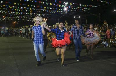 Programação junina de Outeiro valoriza grupos e artistas locais