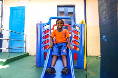 Estudantes são recebidos com escolas revitalizadas e atividades recreativas na rede municipal