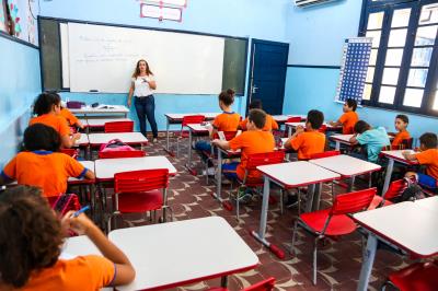 Estudantes são recebidos com escolas revitalizadas e atividades recreativas na rede municipal