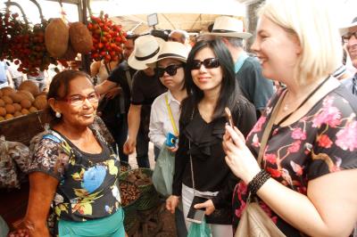 Ver-o-Peso recebe visita de convidados do Encontro Mundial das Cidades Criativas