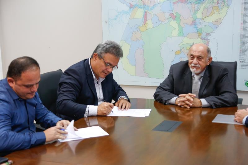 Convênio com Governo do Estado garante reforço para limpeza urbana em Belém