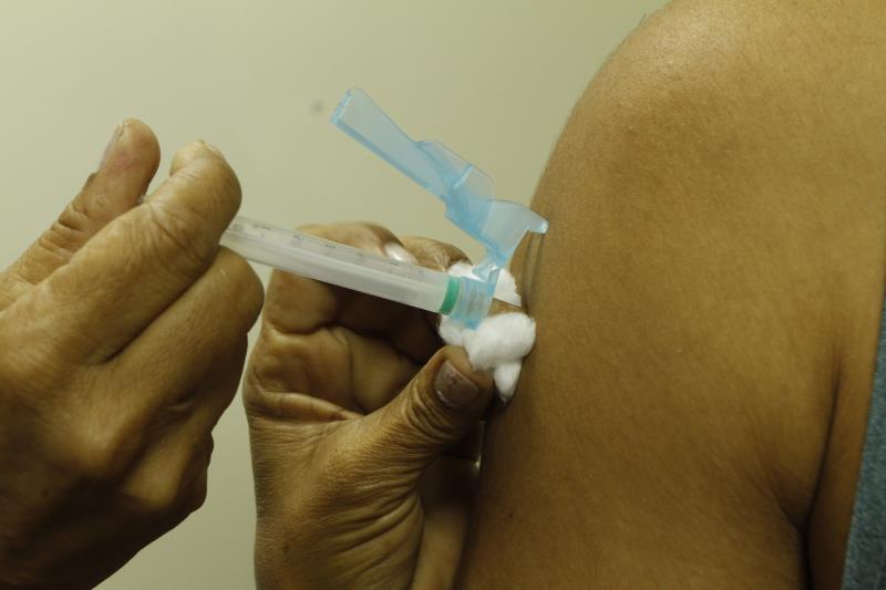 Vacinação contra a gripe continua nesta segunda-feira com novos grupos prioritários