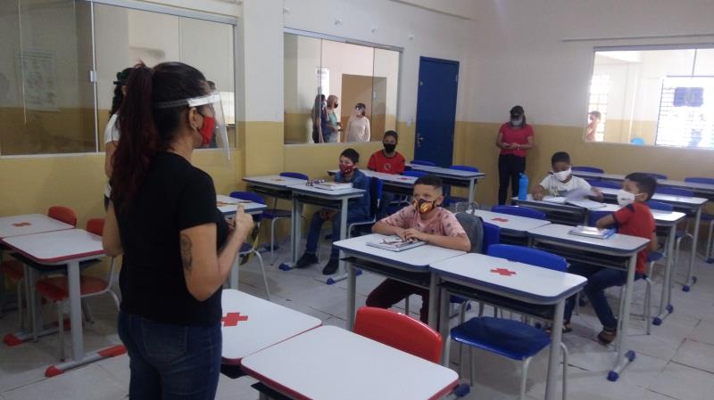 Escolas municipais iniciam segunda etapa do retorno gradativo às aulas presenciais