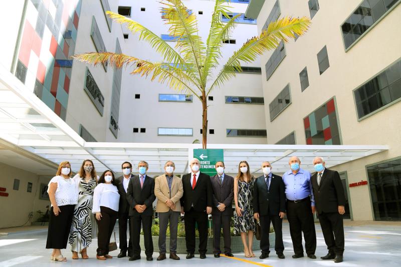 Prefeito participa de inauguração na Beneficente Portuguesa 