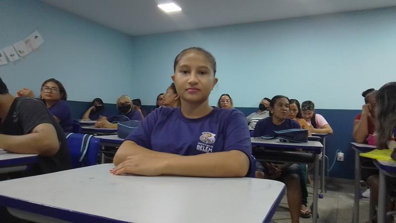 Estudantes sinalizam em fórum municipal as demandas para o programa de educação para jovens, adultos e idosos