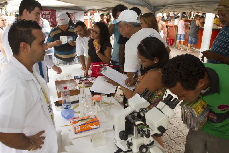 Ação preventiva orienta trabalhadores no mercado do Ver-o-Peso