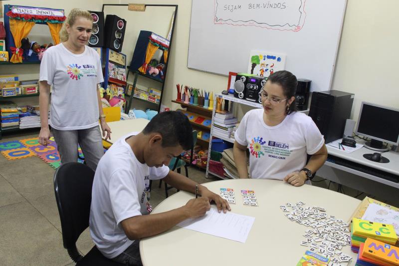 Número de alunos com deficiência quadruplica na rede municipal