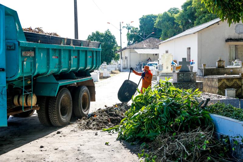 Limpeza nos cemitérios é reforçada para o Dia dos Pais