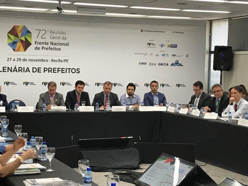 Prefeitura de Belém participa de reunião da Frente Nacional de Prefeitos em Recife