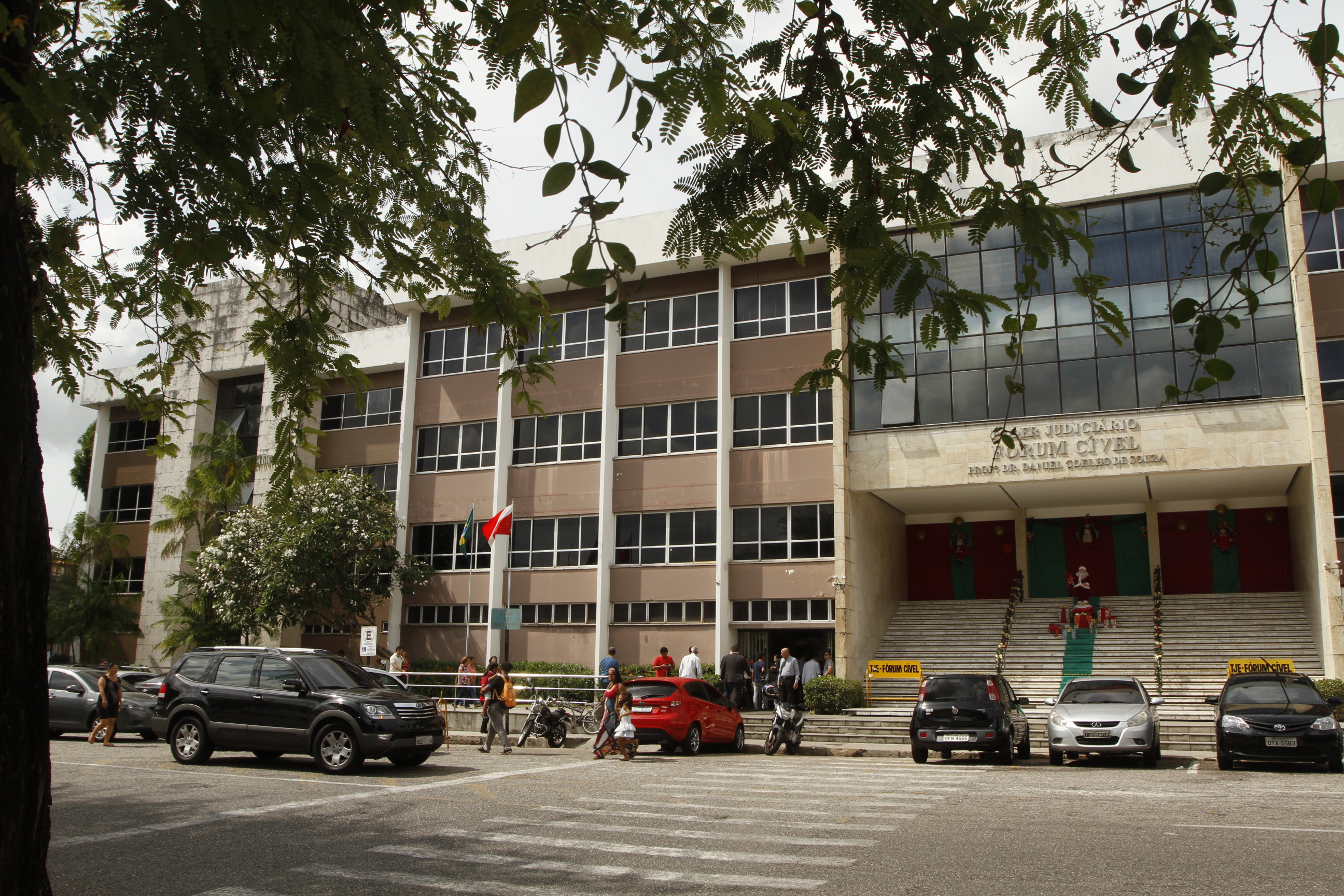 Prefeitura de Belém entrega títulos fundiários ao TJPA