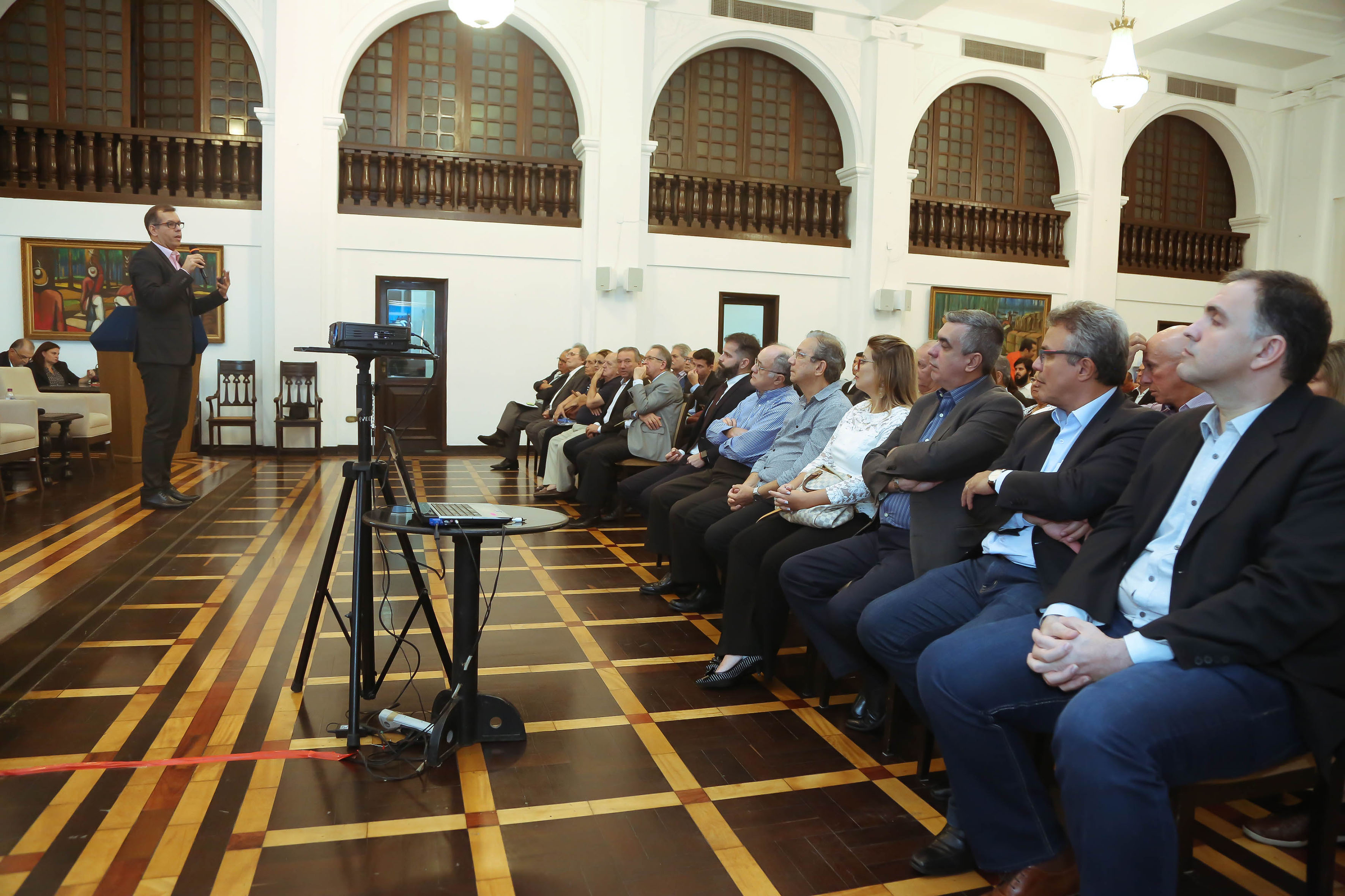 Prefeitura lança editais do programa Desenvolve Belém