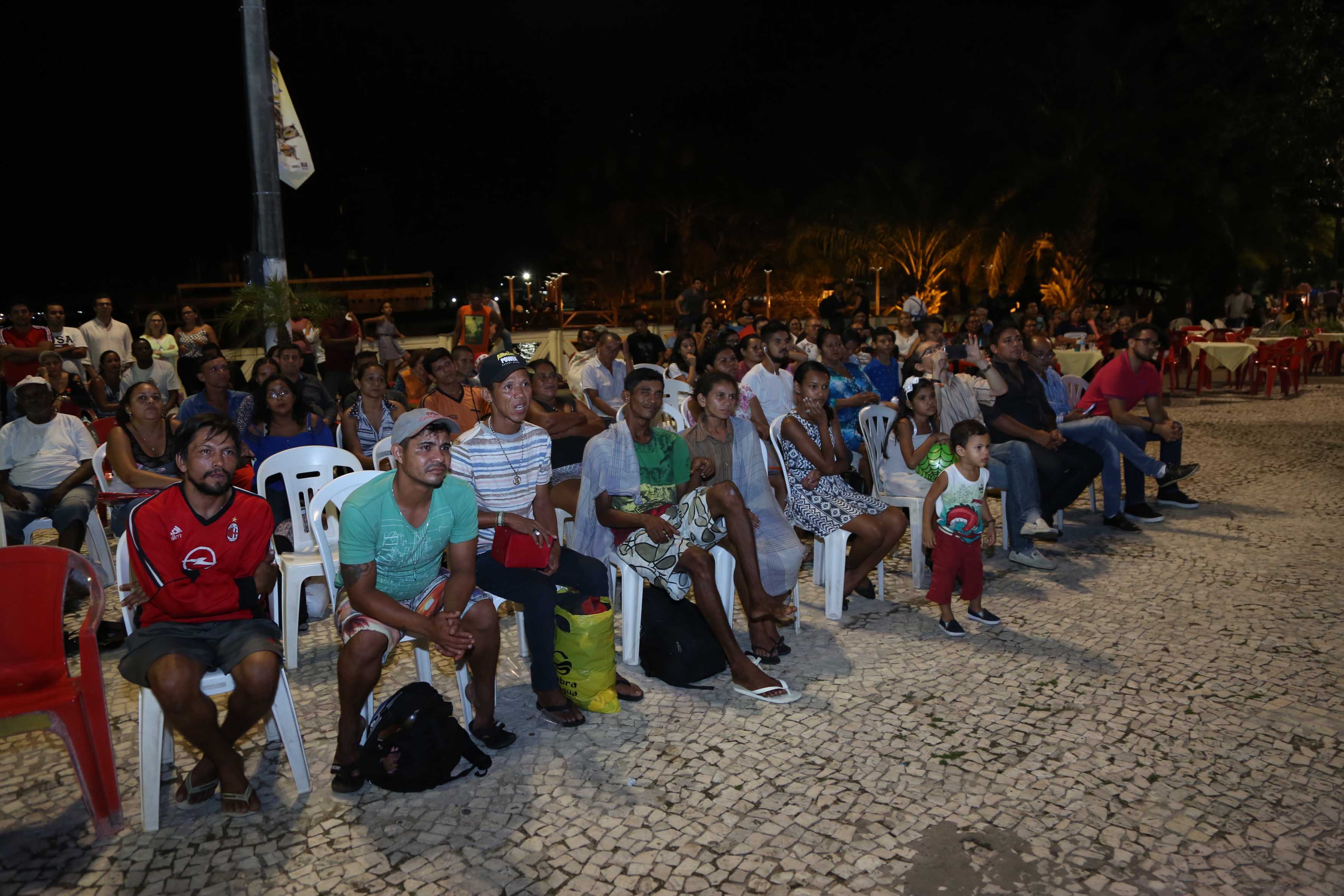 Pessoas em situação de rua fazem apresentação emocionante do “Auto de Natal”