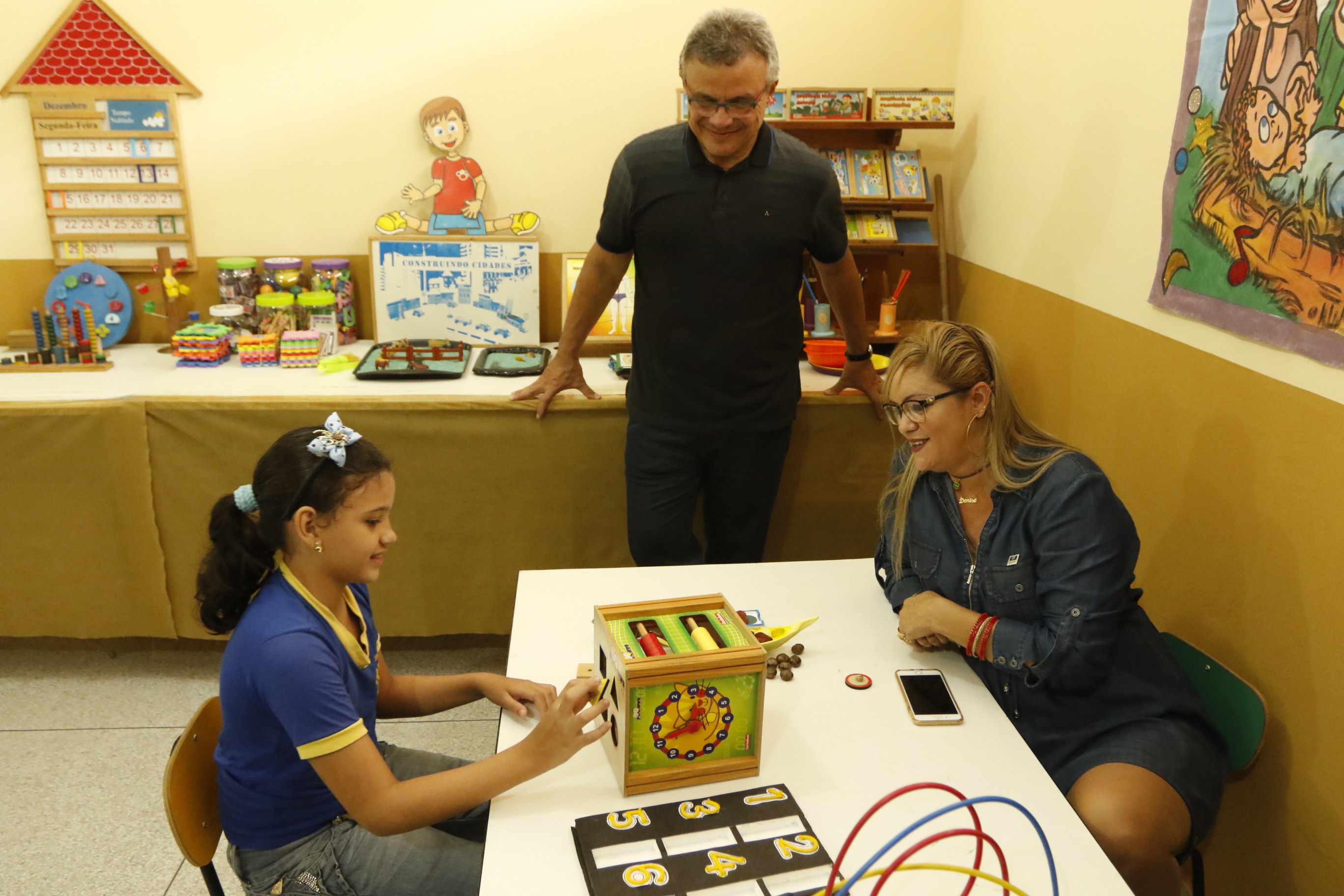 Bairro do Marco recebe escola revitalizada e com salas climatizadas