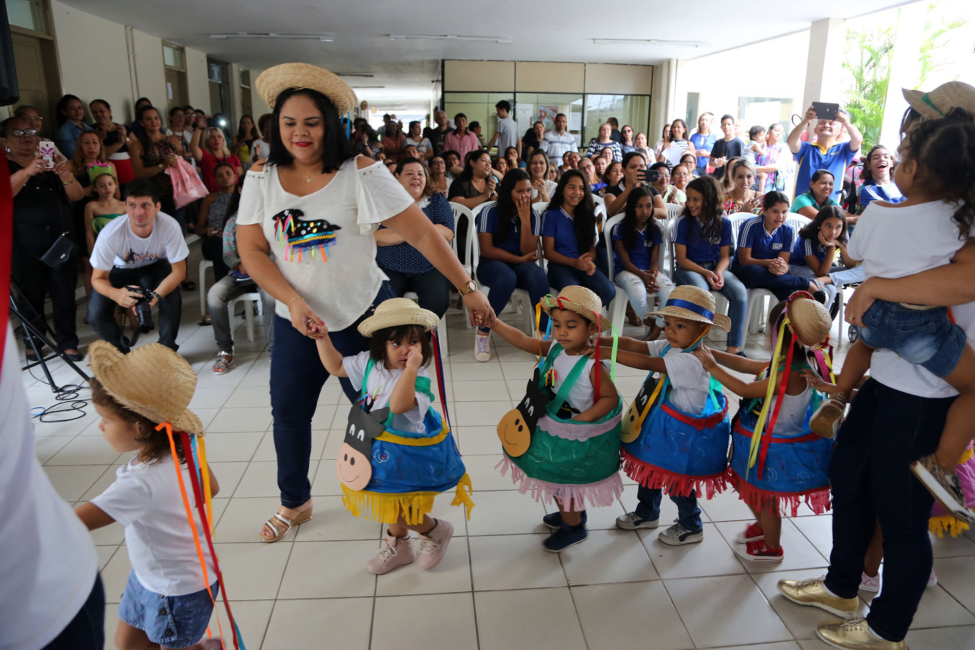 Projeto Trilhas do Conhecimento reúne mais de 100 trabalhos escolares em exposição 