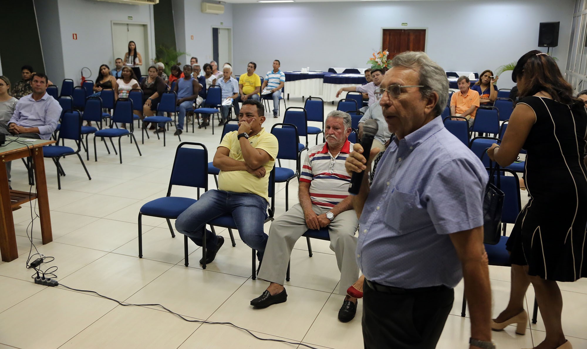 Comunidade denuncia danos causados por motoristas às obras de macrodrenagem da Estrada Nova