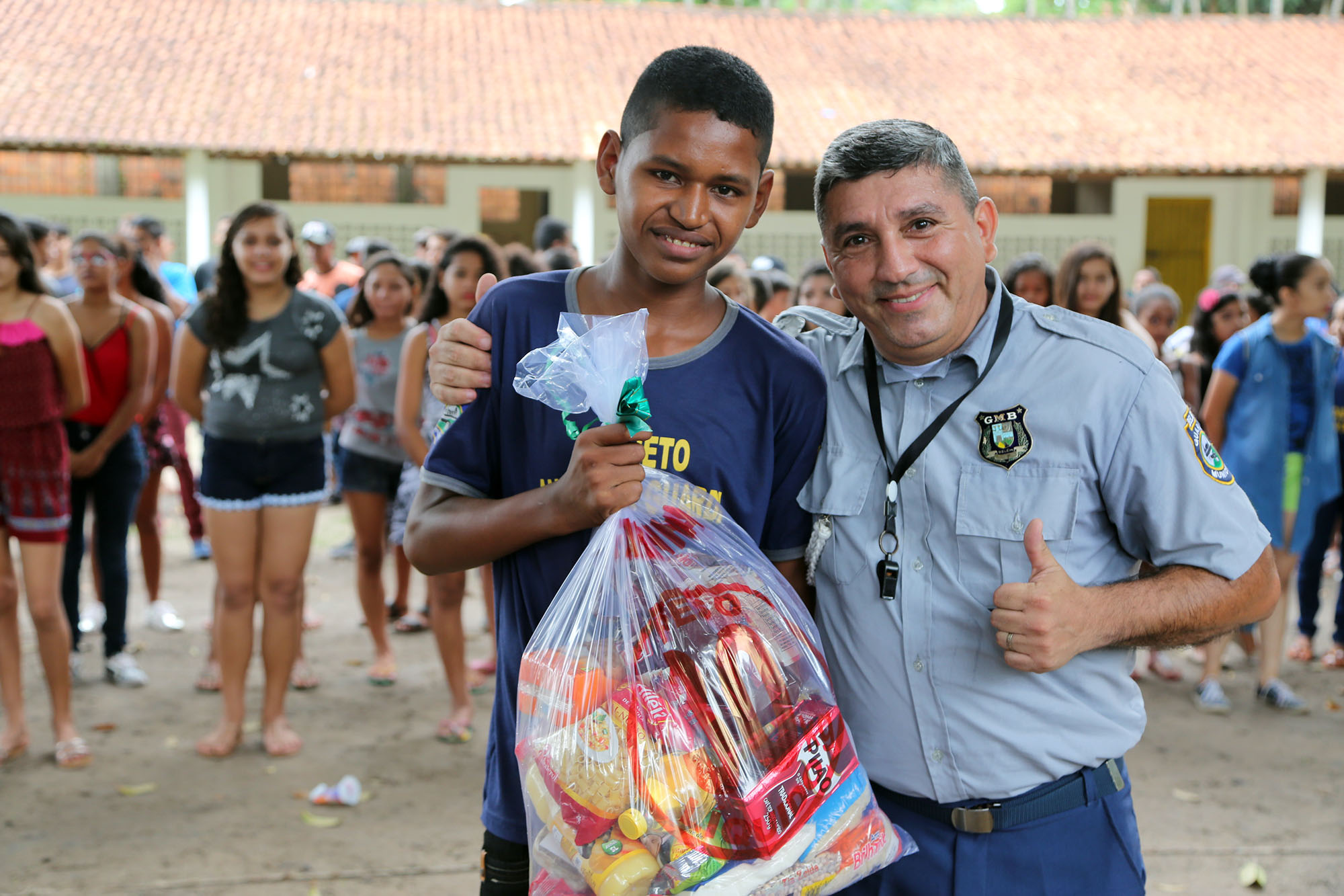 Festa e distribuição de brinquedos encerram atividades do projeto Anjos da Guarda em 2017