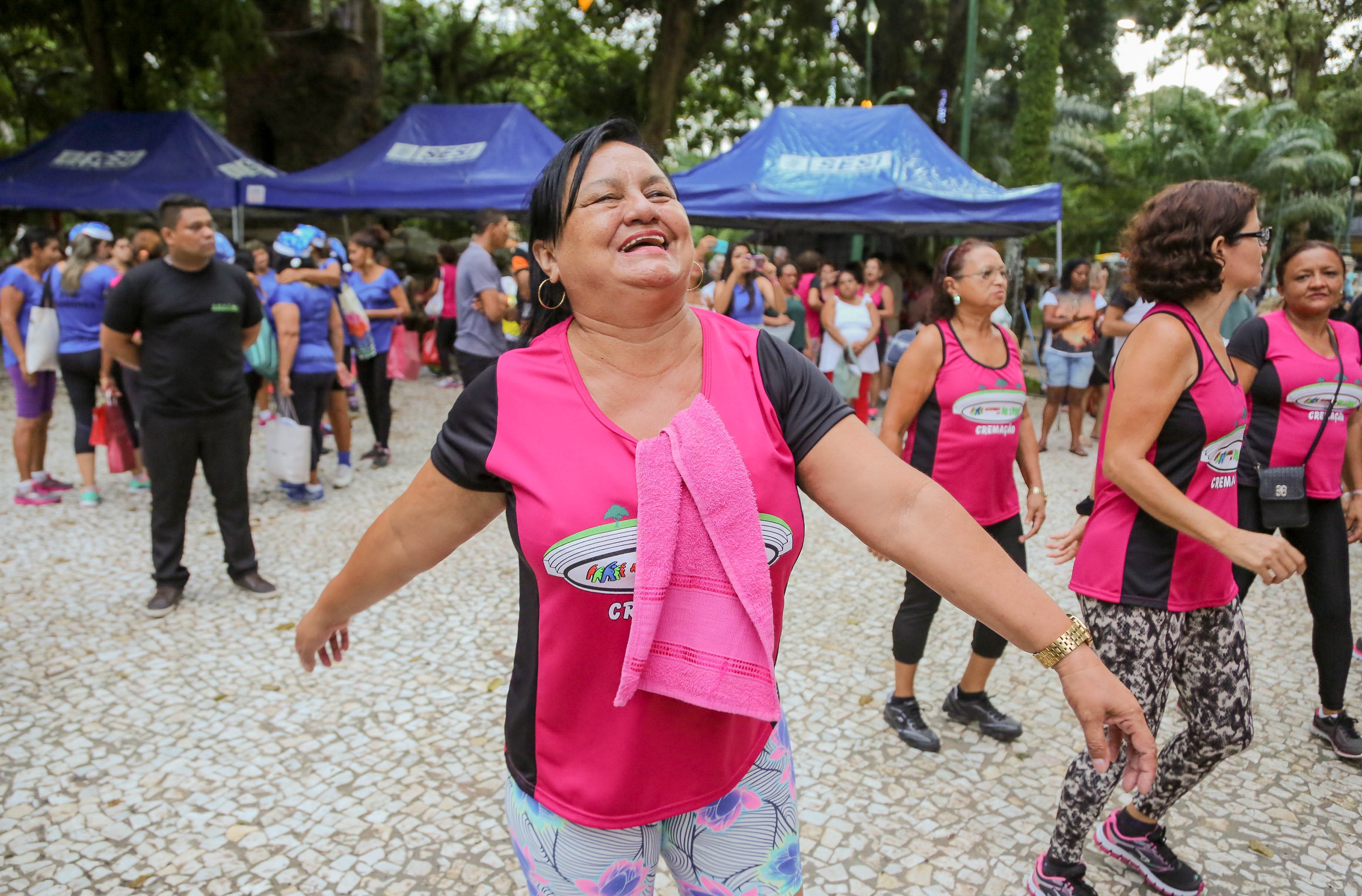 Atividades do semestre nas Academias ao Ar Livre se encerram com confraternização