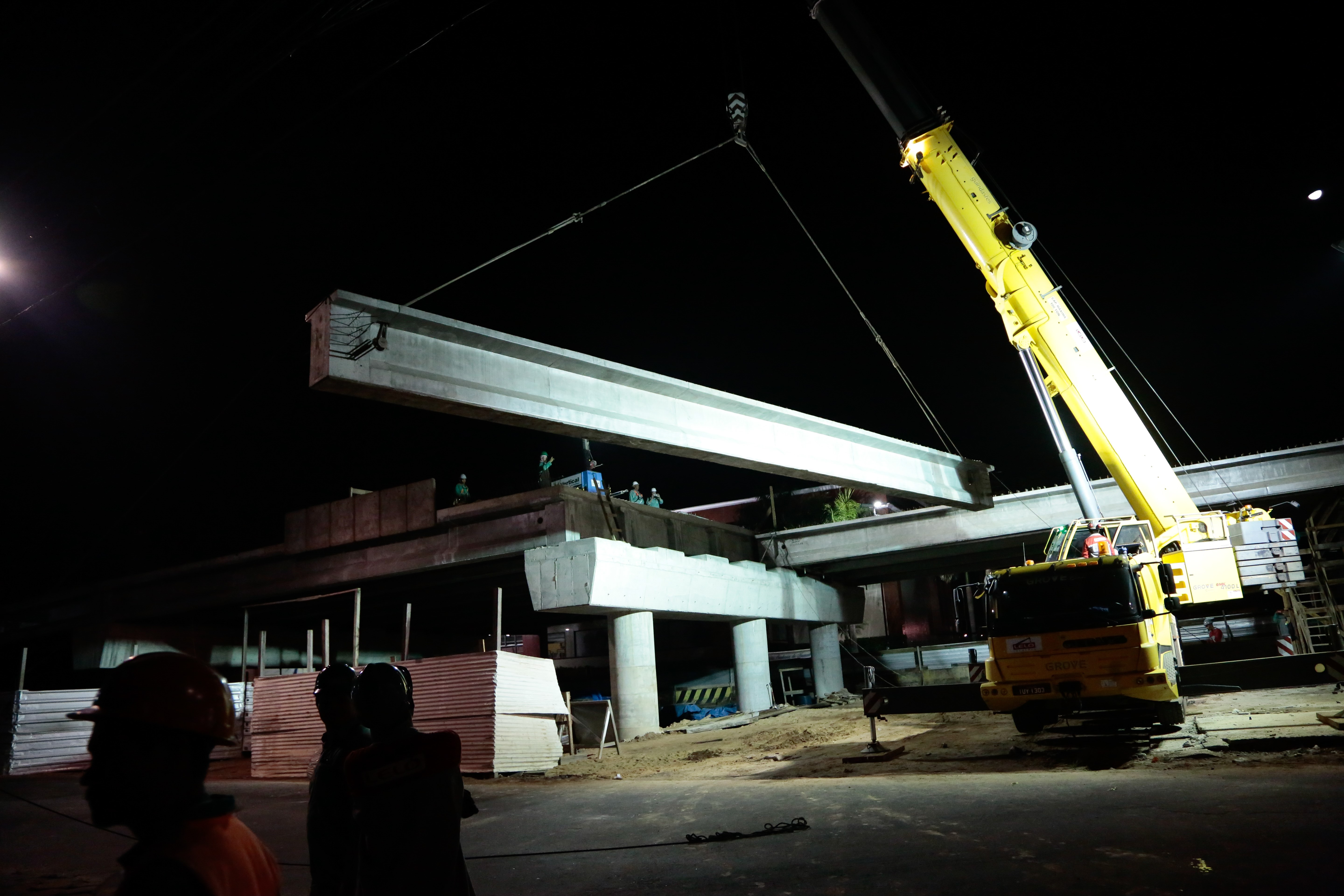 Obra do Viaduto Independência entra na reta final com instalação de últimas vigas