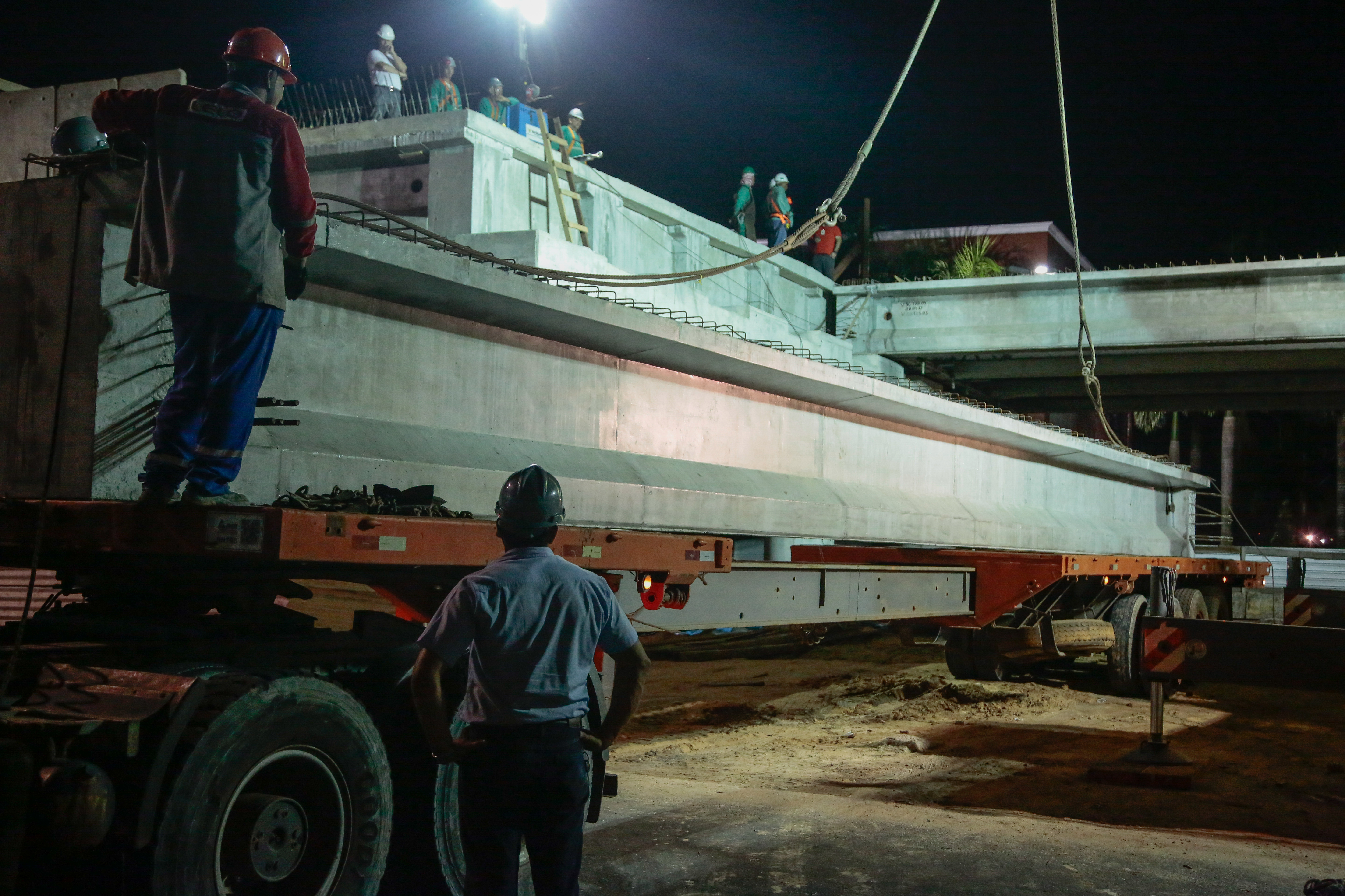Obra do Viaduto Independência entra na reta final com instalação de últimas vigas