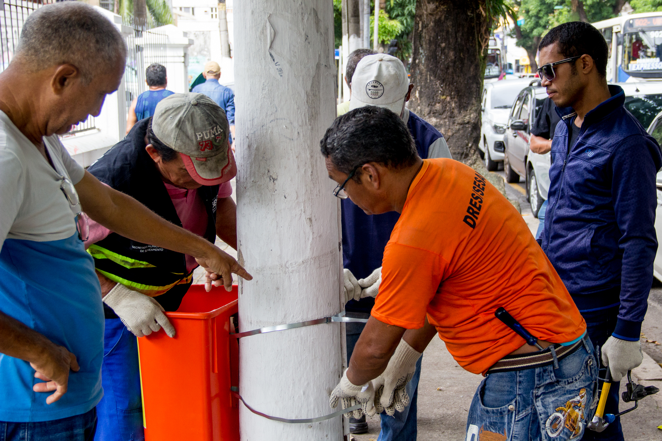 Prefeitura de Belém instala novas lixeiras em pontos de grande movimentação