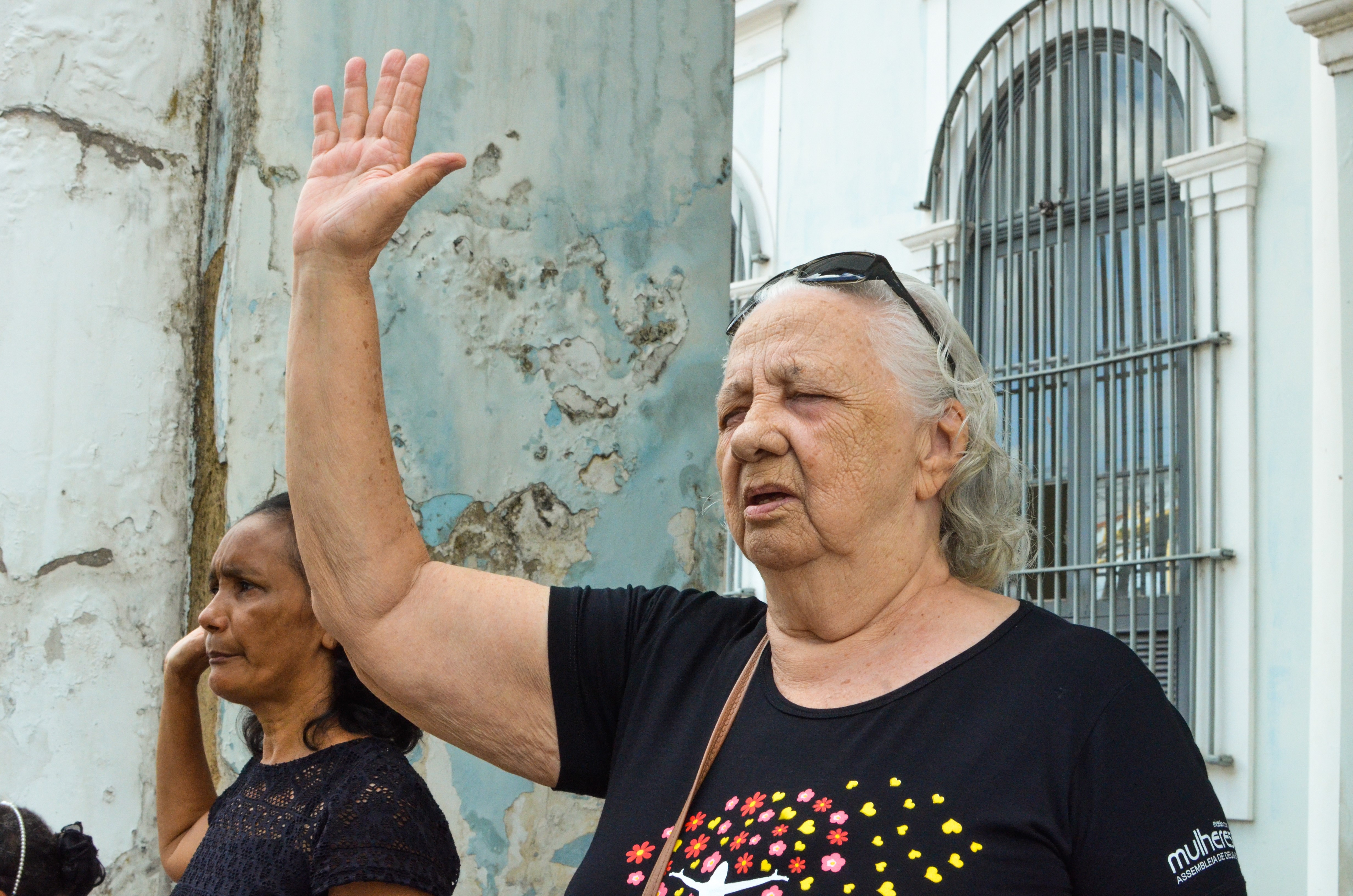 Capital faz aniversário em meio a celebrações religiosas e ganha bolo de 20 metros  