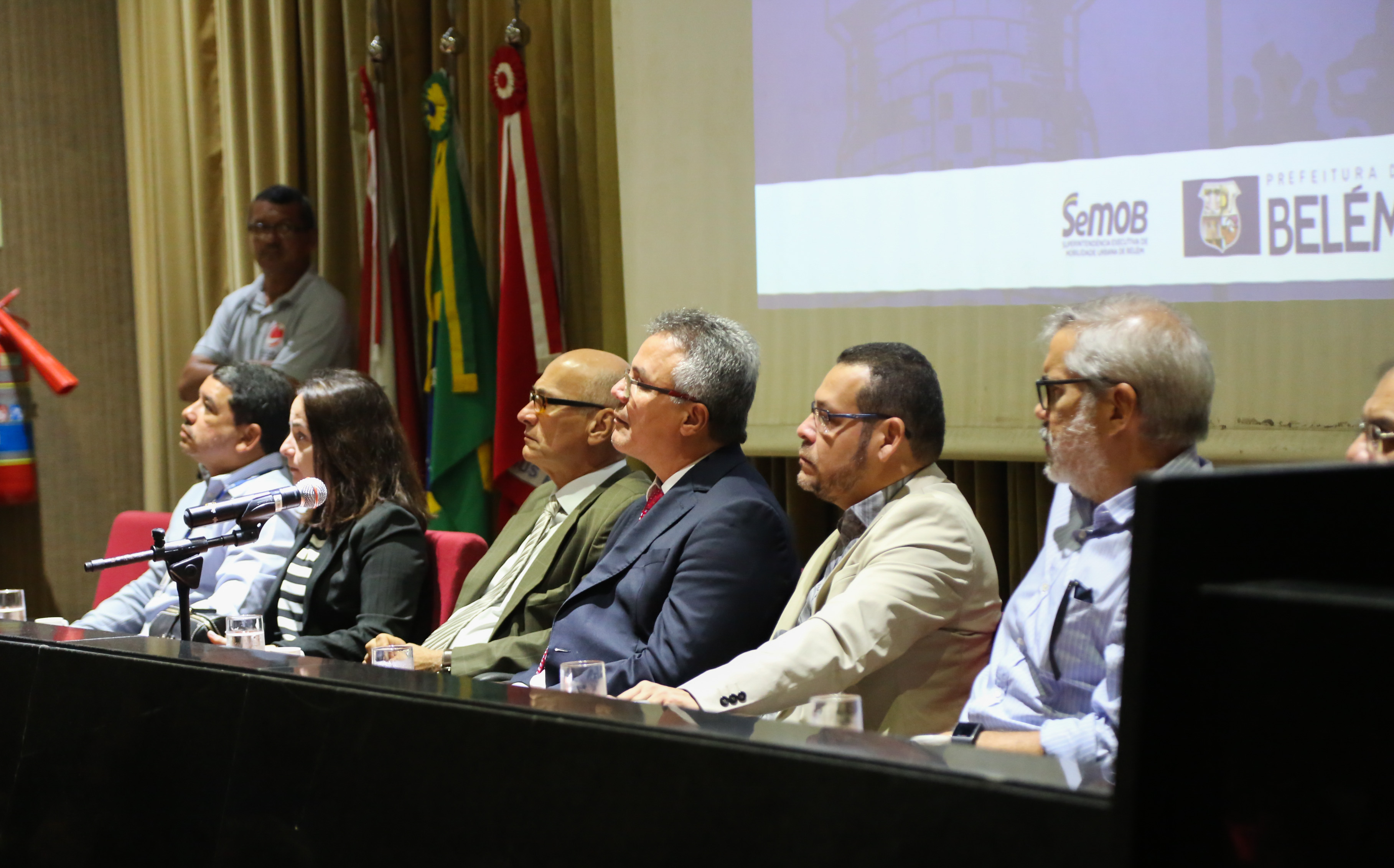 Audiência pública define metas para licitação de novo sistema de transporte em Belém 