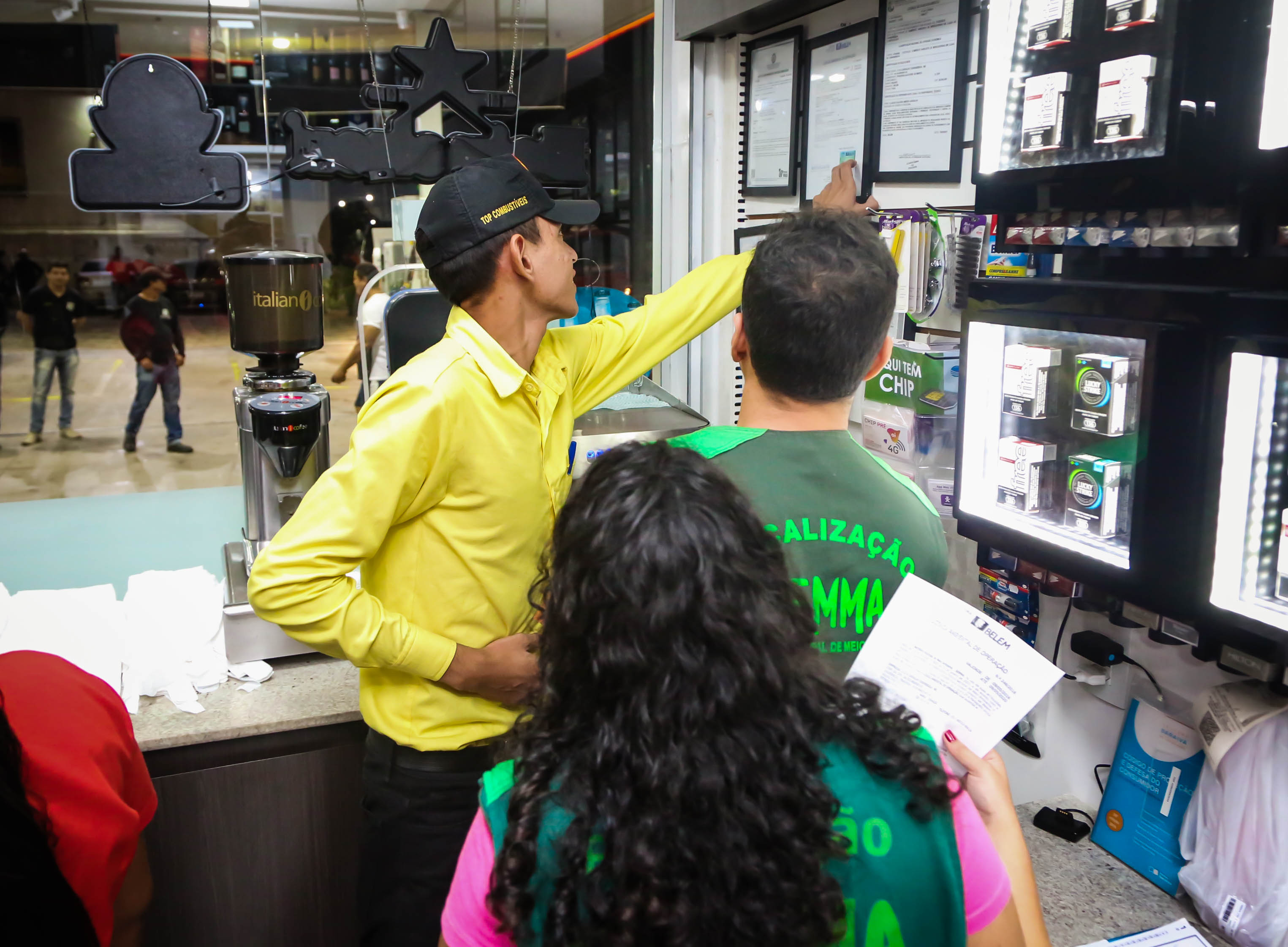 Operação Tolerância Zero percorre postos de gasolina de quatro bairros