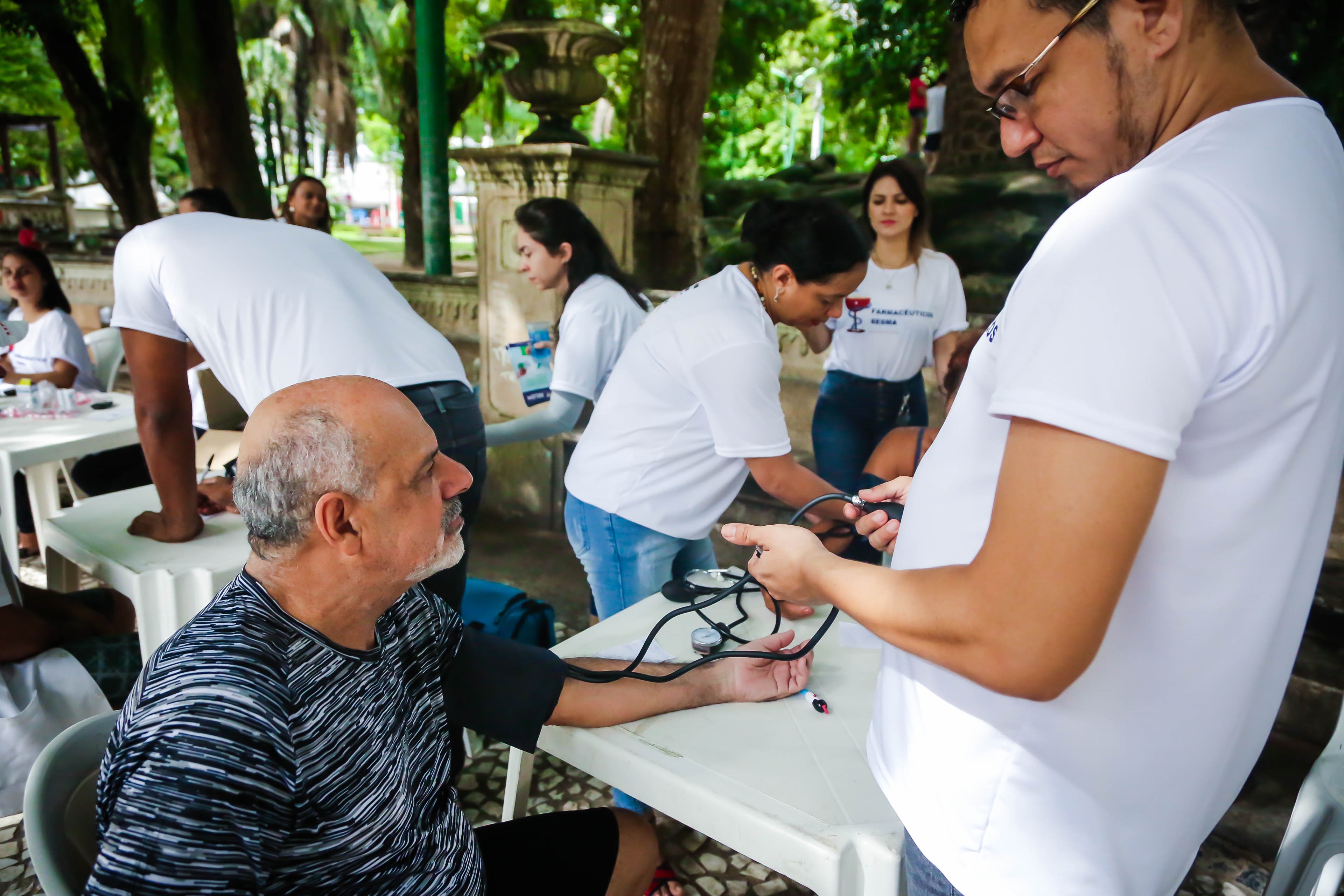 Sesma oferece atendimento na Praça em comemoração ao Dia do Farmacêutico