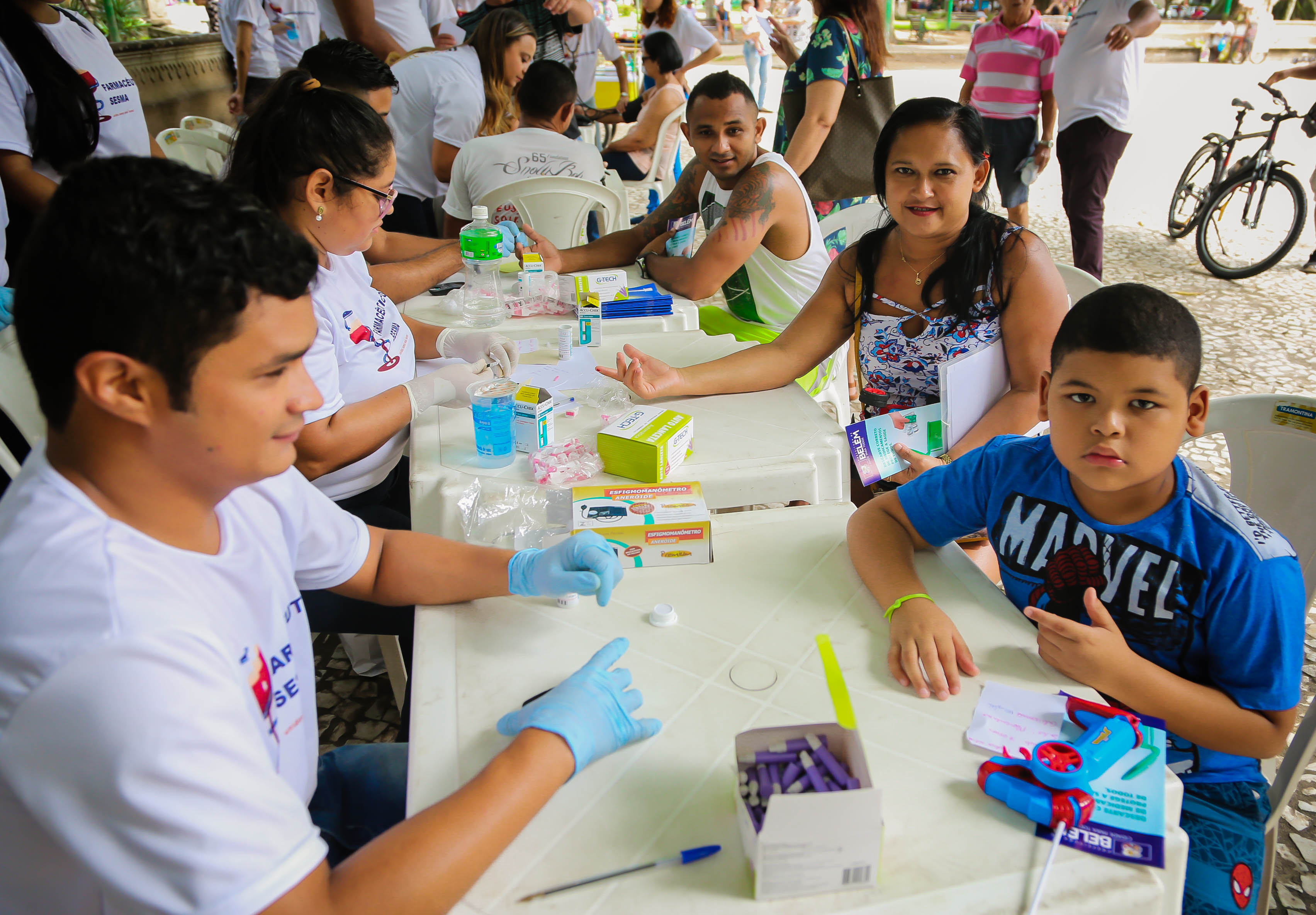 Sesma oferece atendimento na Praça em comemoração ao Dia do Farmacêutico