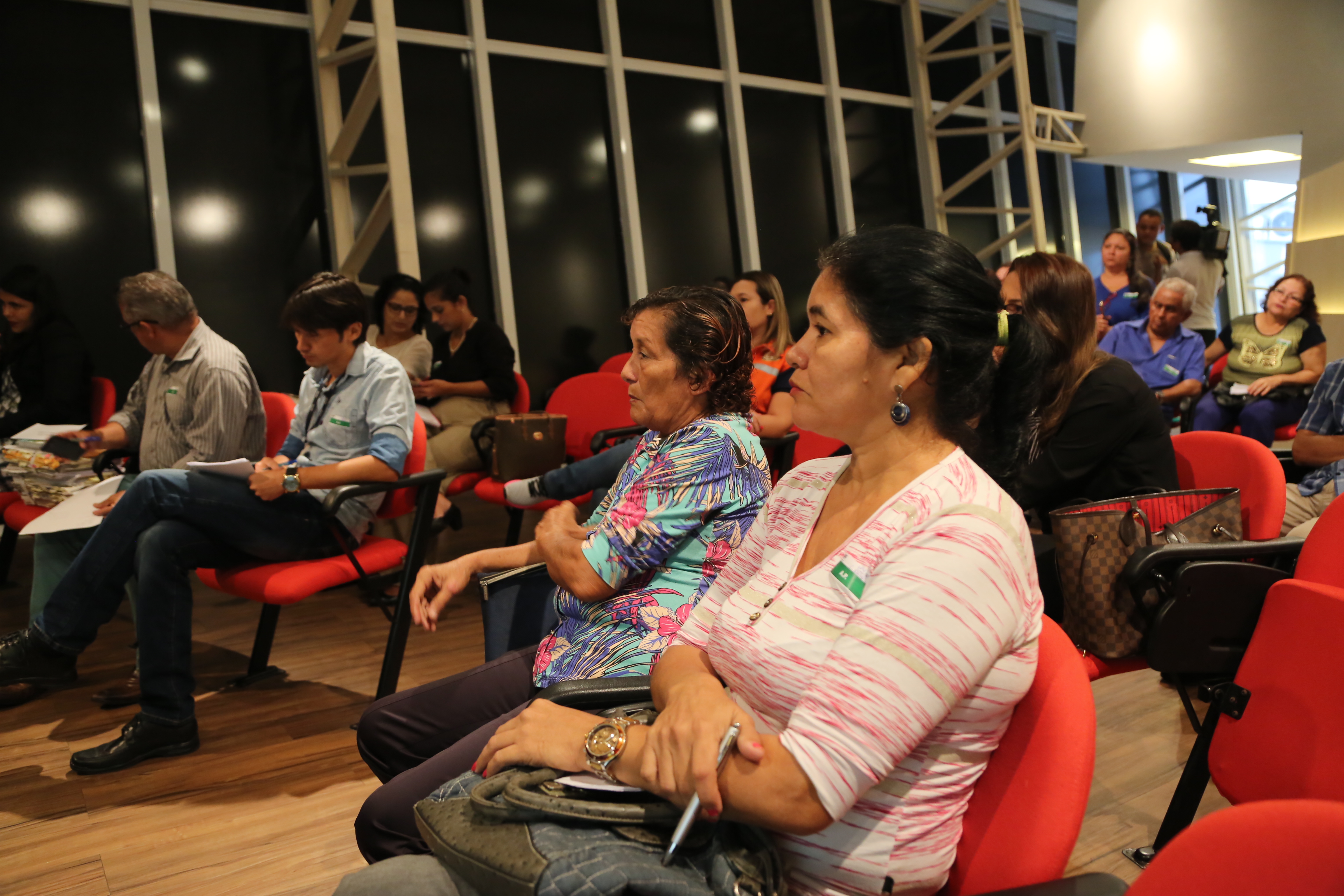 Sehab participa de audiência pública sobre reurbanização da Vila da Barca
