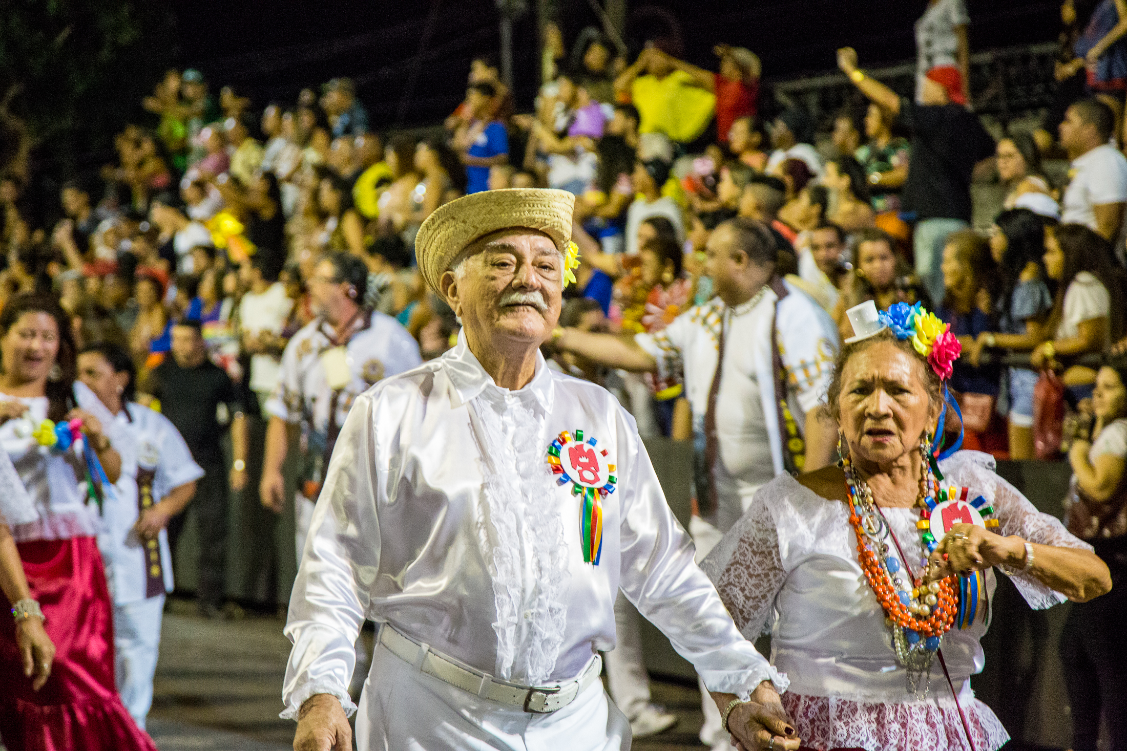 Escolas do Grupo 1 empolgam o público no desfile oficial do Carnaval 2018