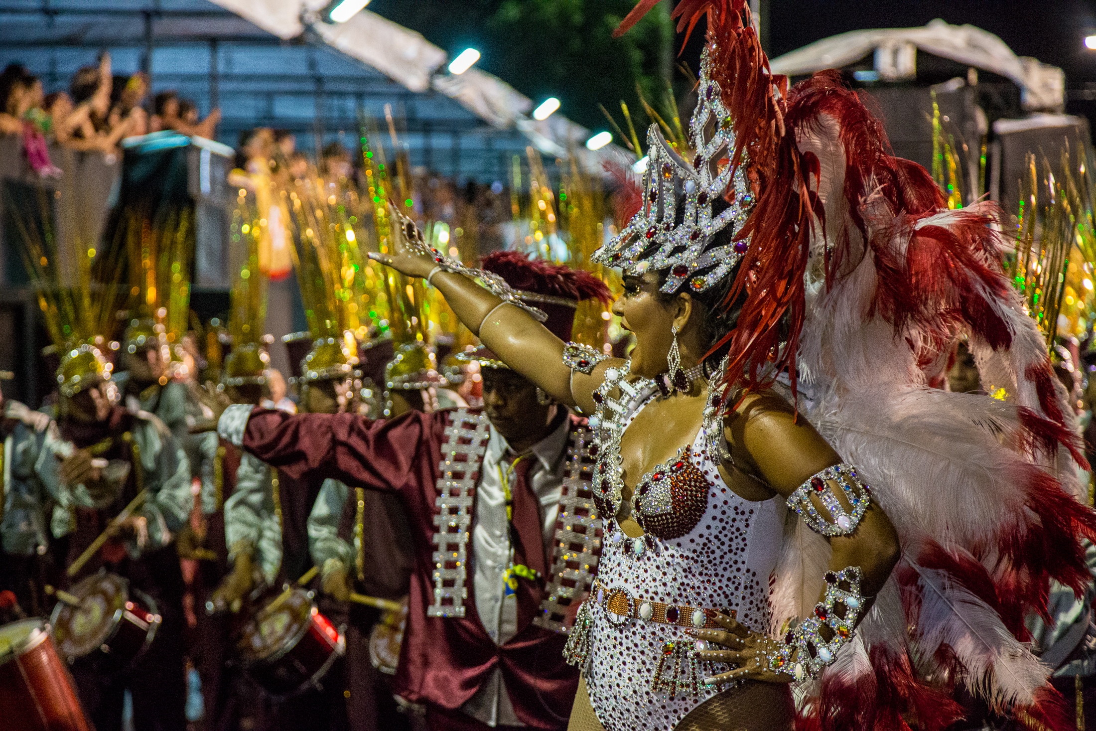 Escolas do Grupo 1 empolgam o público no desfile oficial do Carnaval 2018