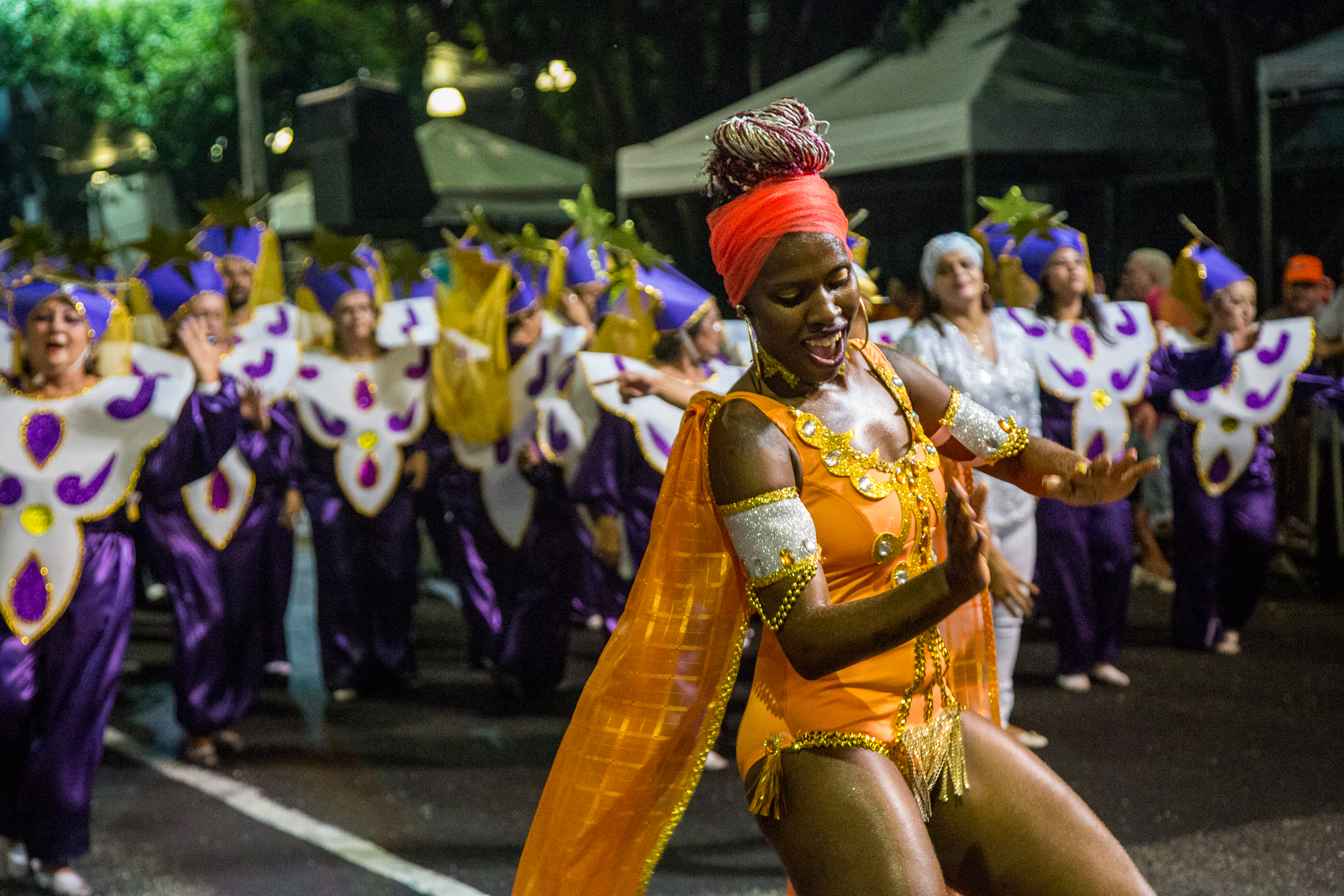 Escolas do Grupo 1 empolgam o público no desfile oficial do Carnaval 2018