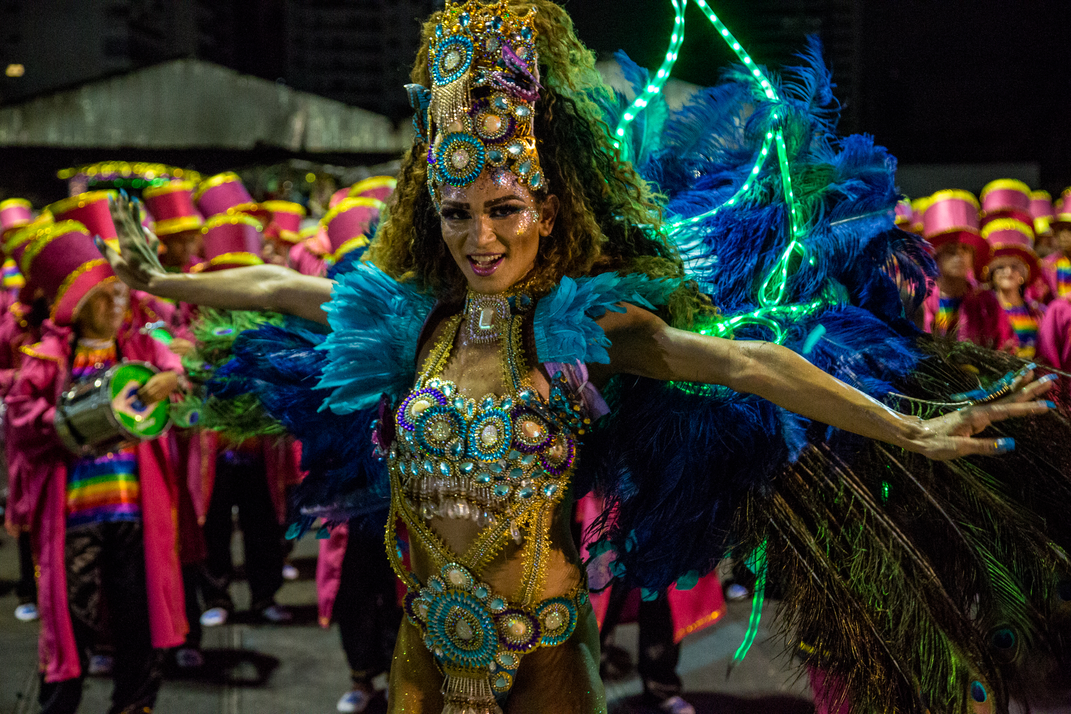 Escolas do Grupo 1 empolgam o público no desfile oficial do Carnaval 2018