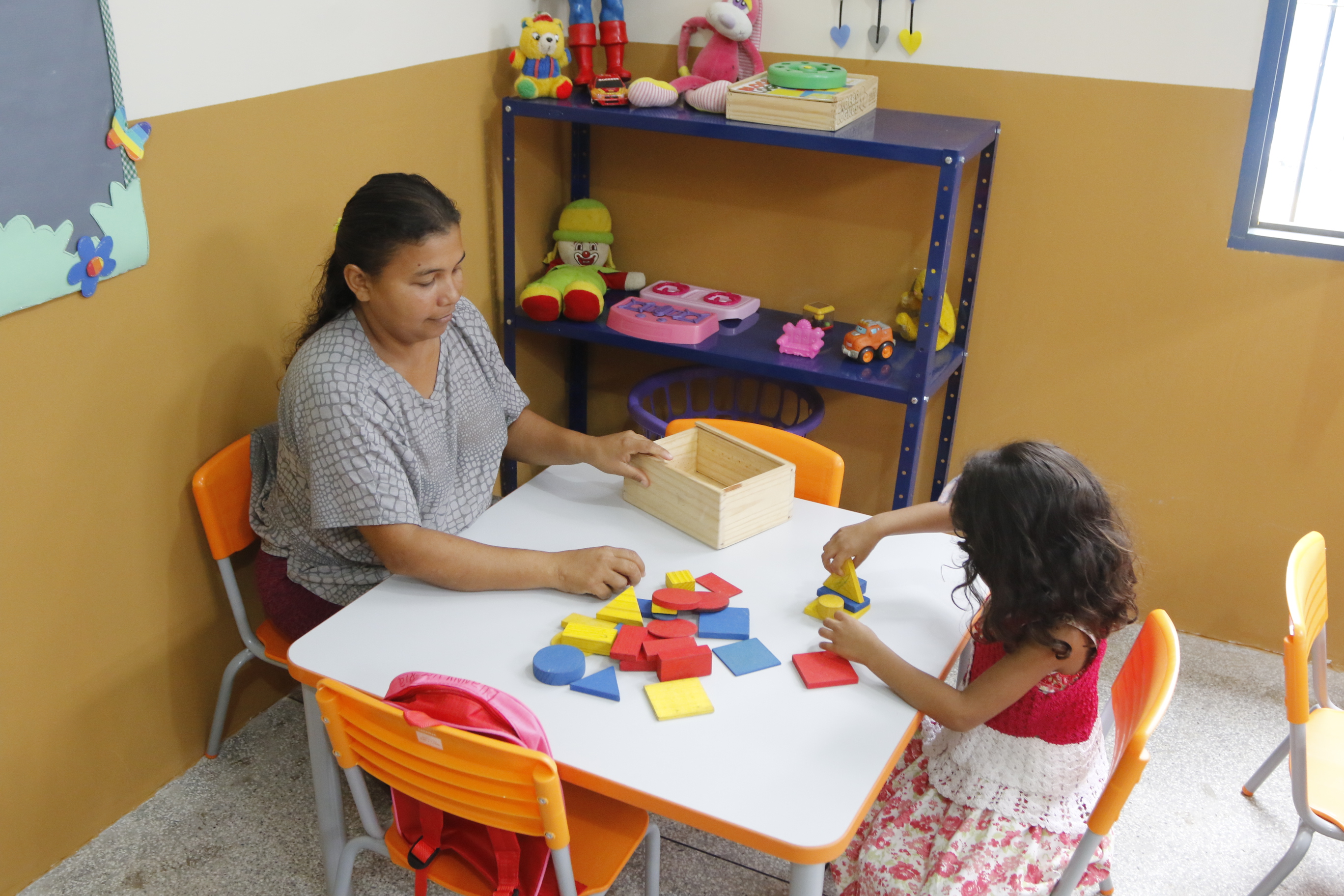 Escola da Pratinha é entregue à comunidade reformada e climatizada