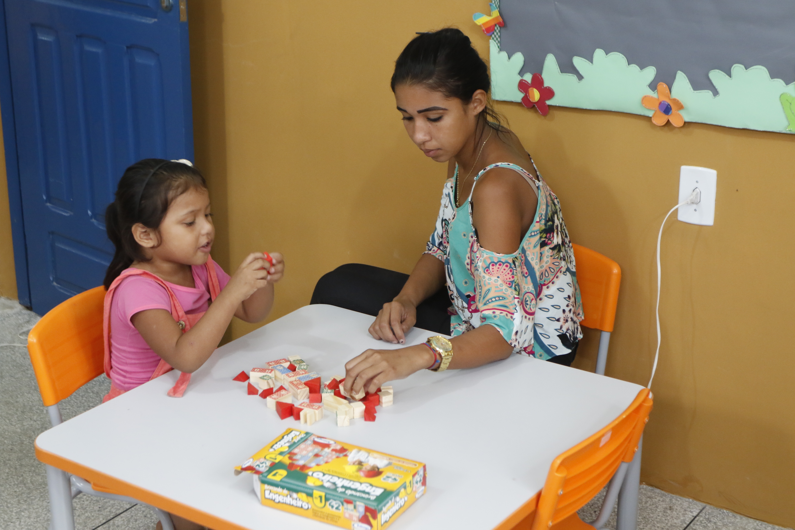 Escola da Pratinha é entregue à comunidade reformada e climatizada