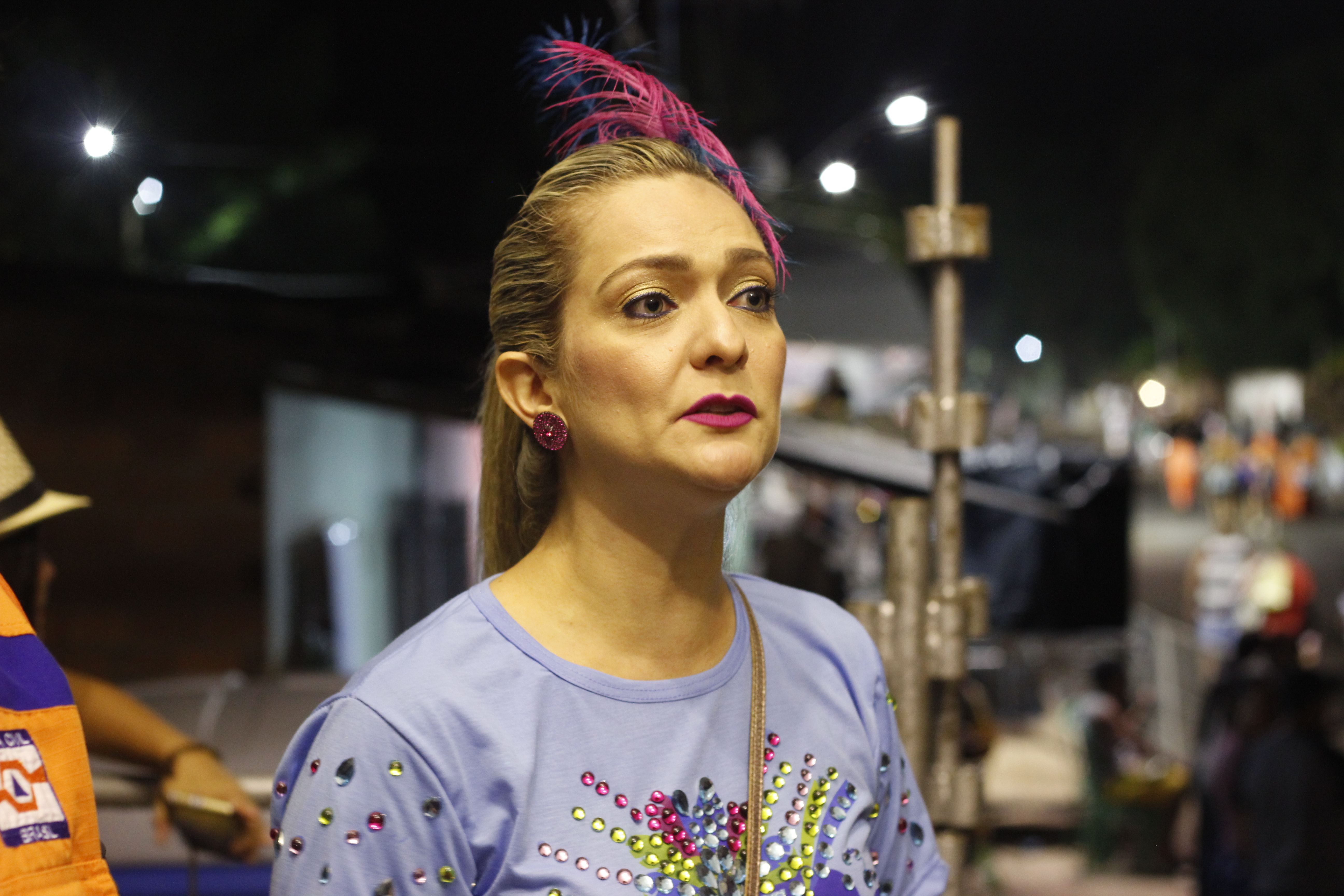 Alegria e criatividade marcam desfile de Carnaval no distrito de Outeiro