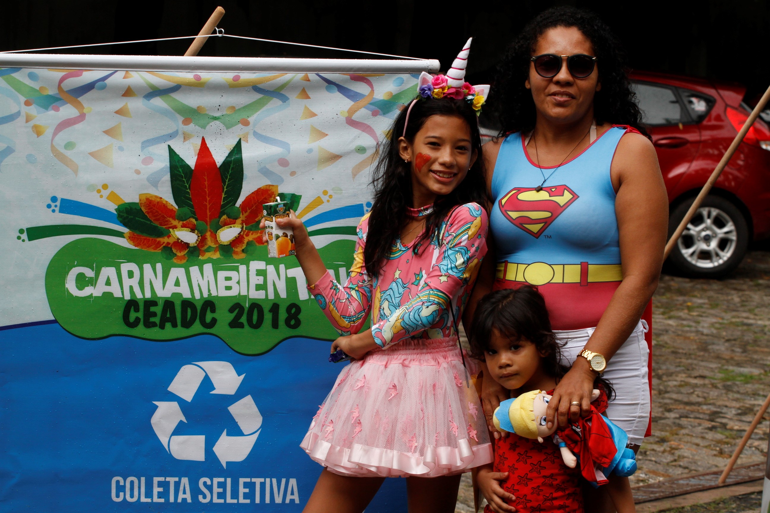 “Carnambiental” leva diversão e educação para a criançada