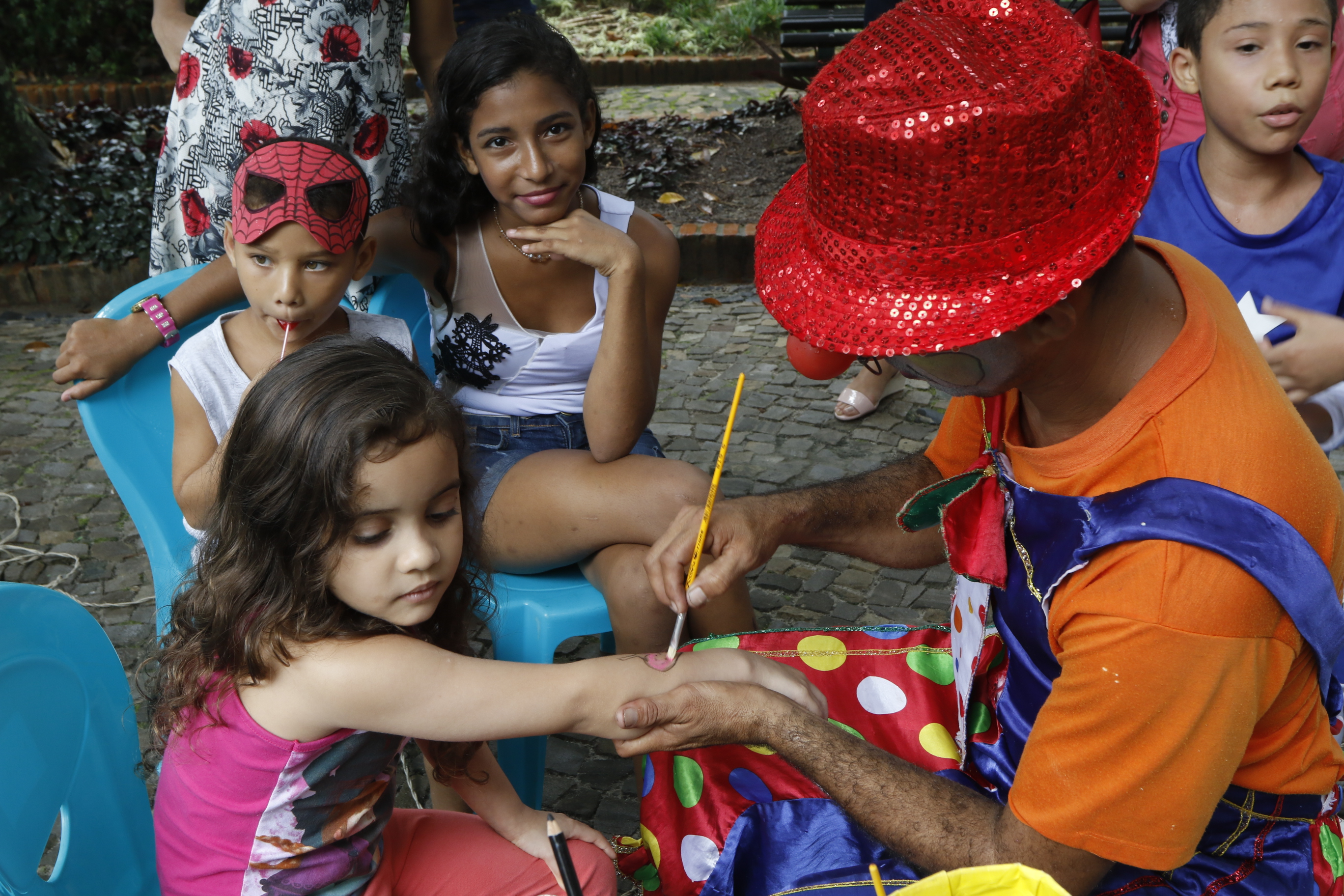 “Carnambiental” leva diversão e educação para a criançada